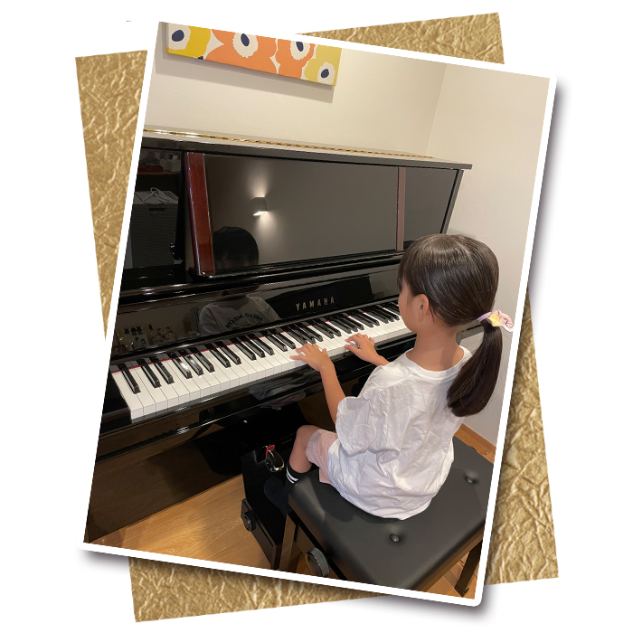 ［豊橋市在住のお客様　YAMAHA UX100（アップライトピアノ）］